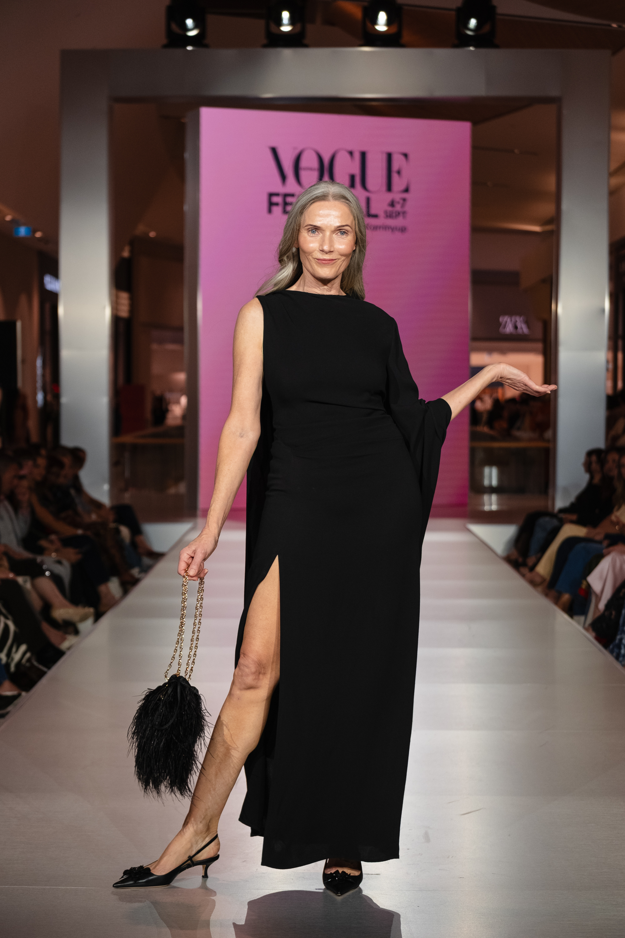 Runway look 49