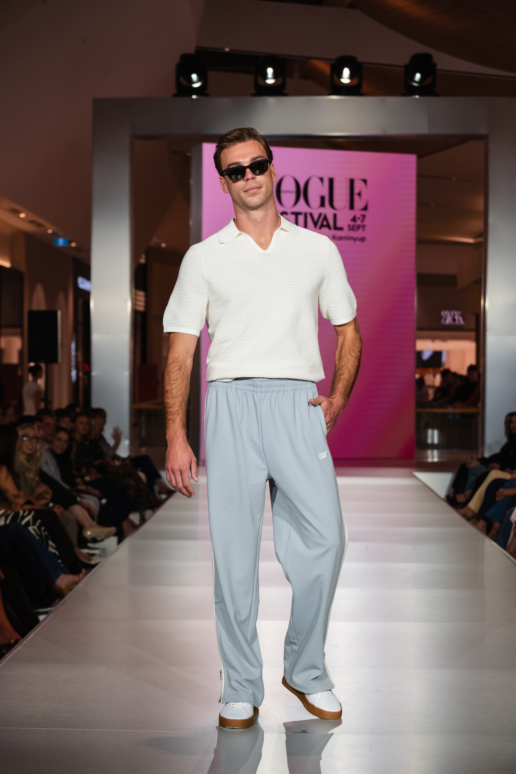 Runway look 23