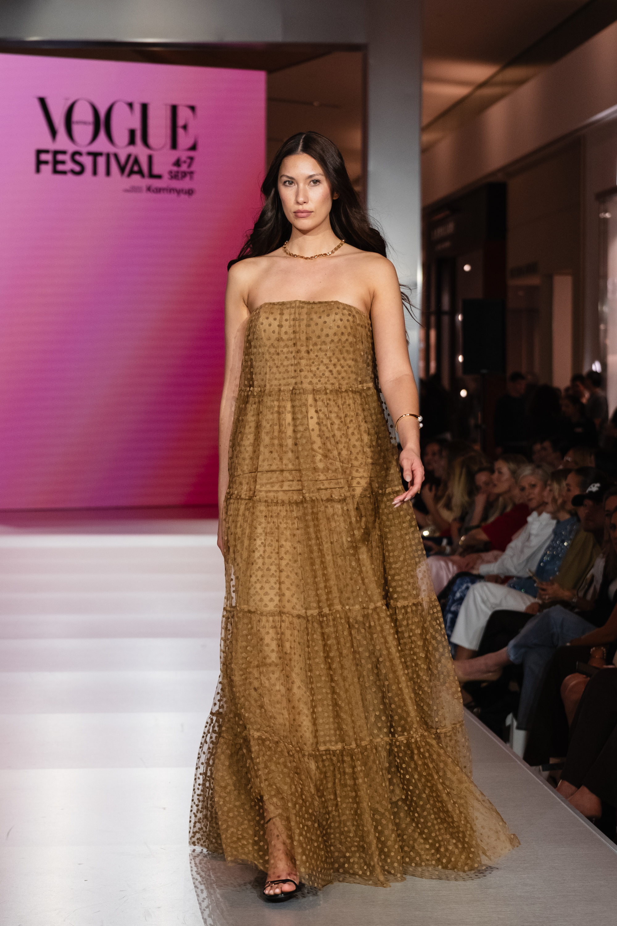 Runway look 55