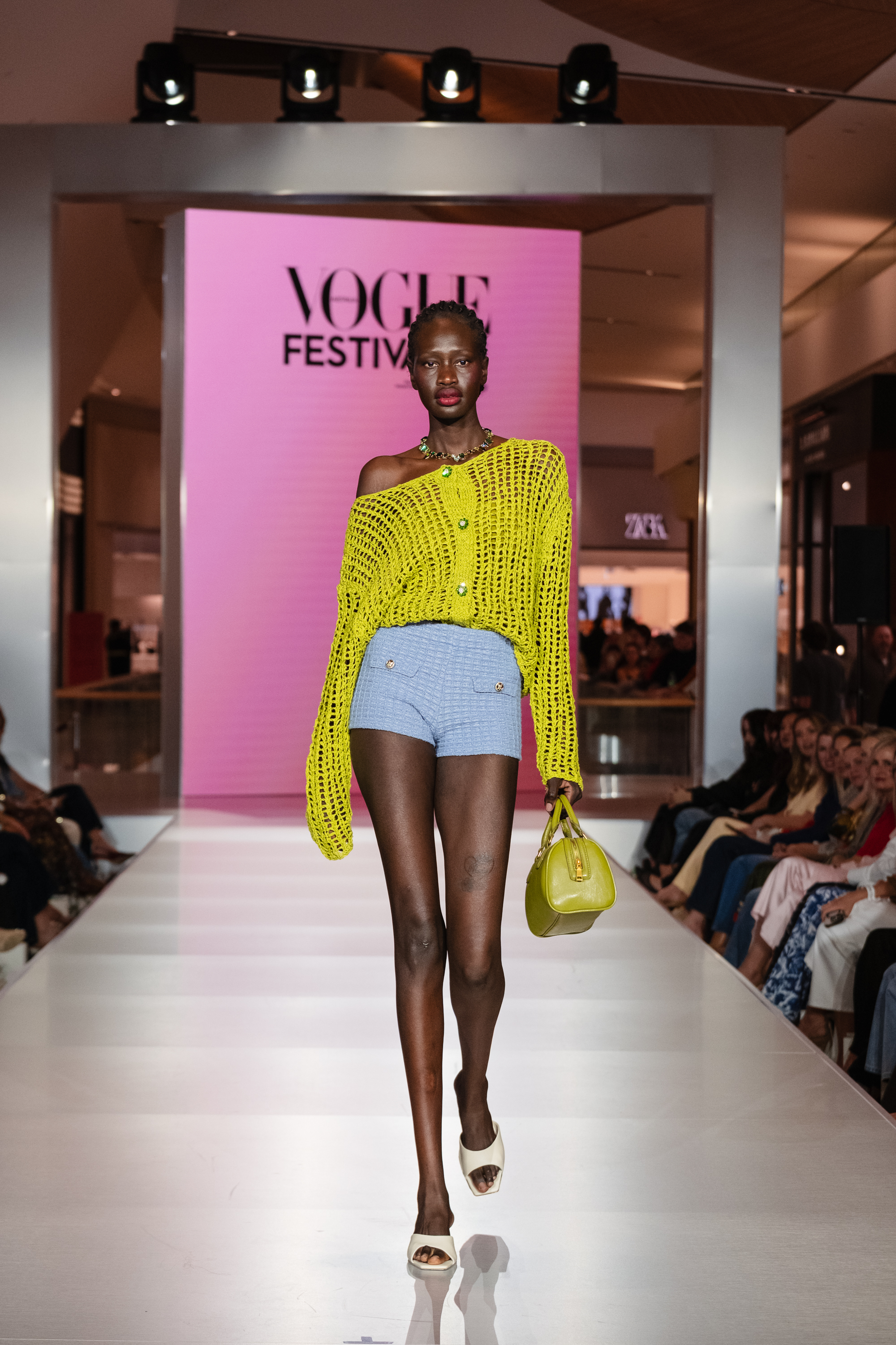 Runway look 30