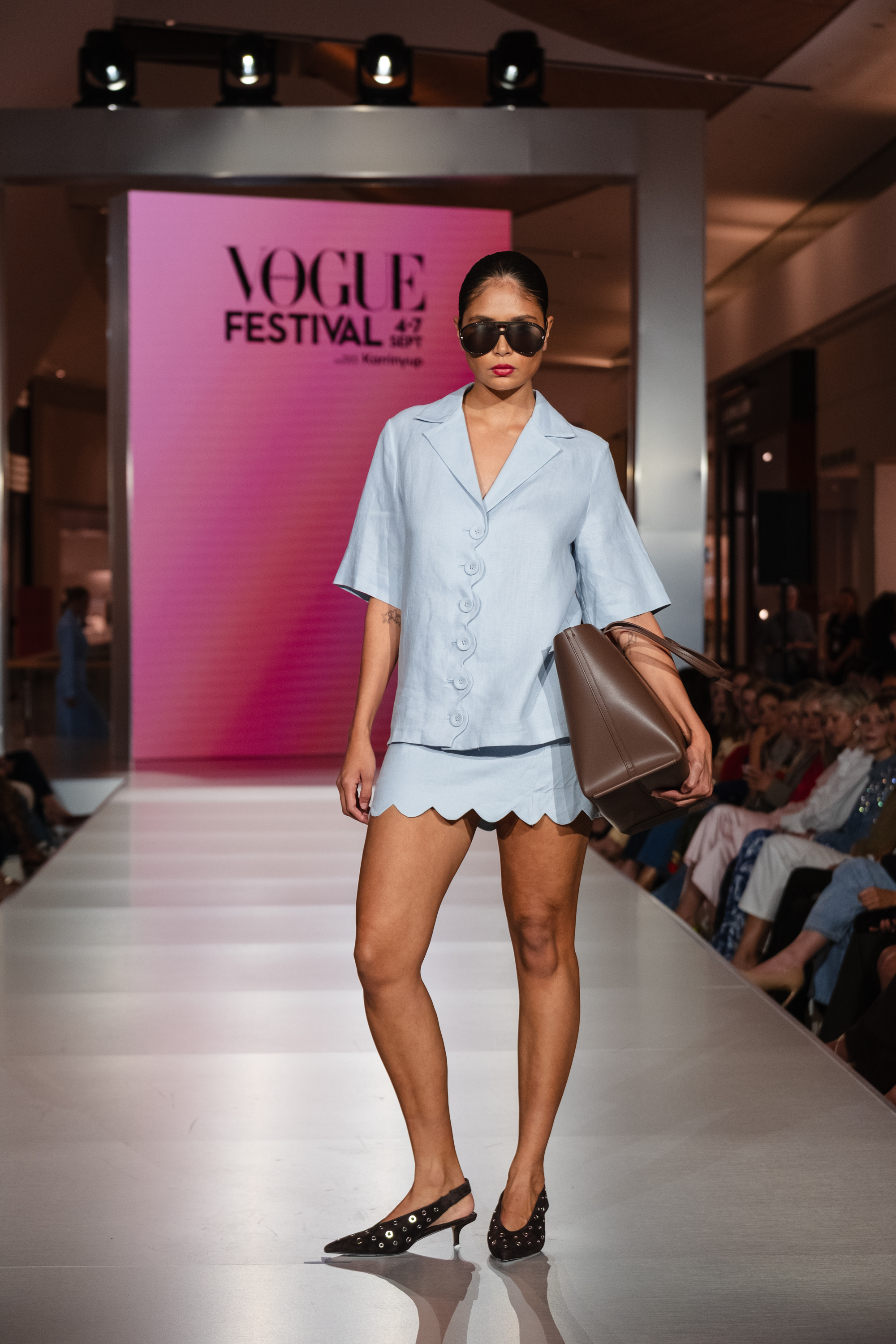 Runway look 36