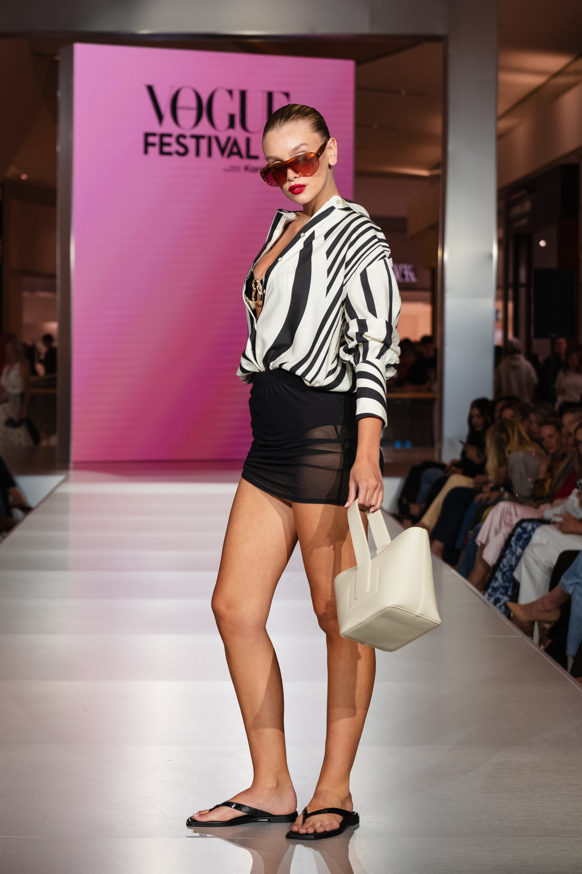 Runway look 28