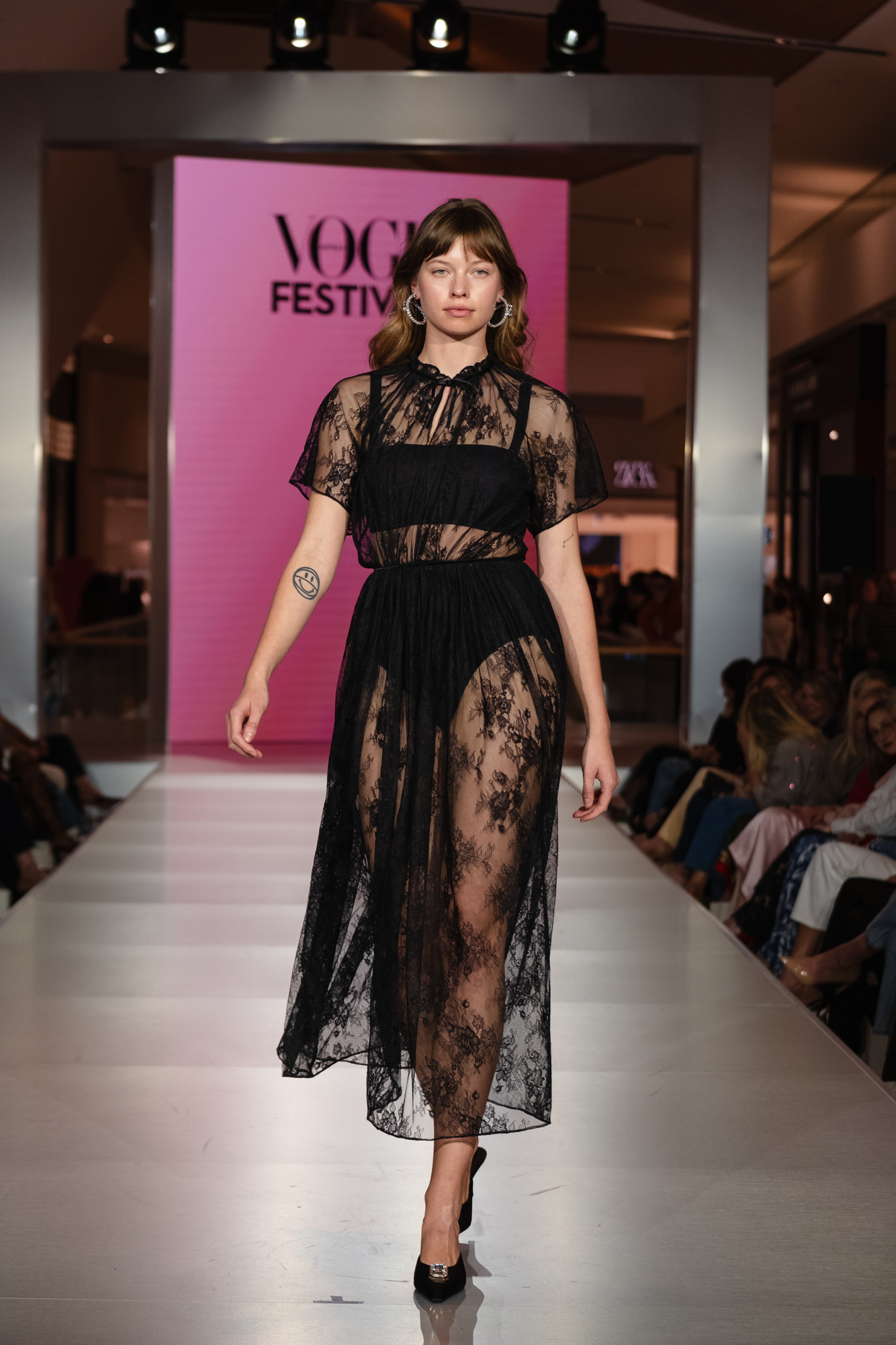 Runway look 52
